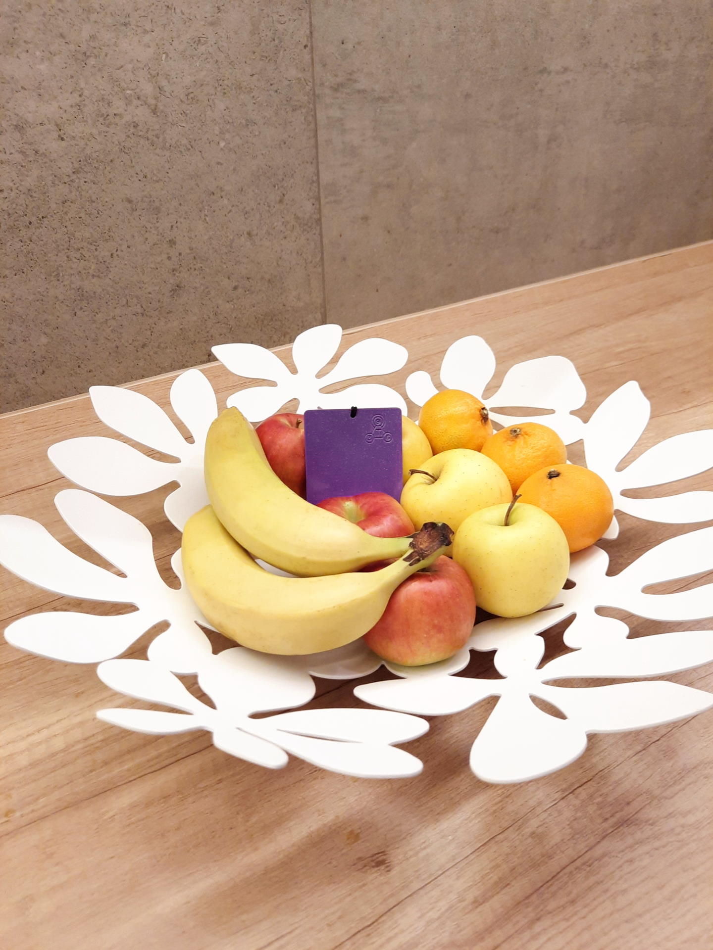 Tesla369-Purpur-Platte-Obst